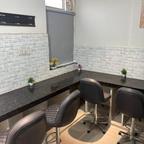 Focused workstations at WurkZone